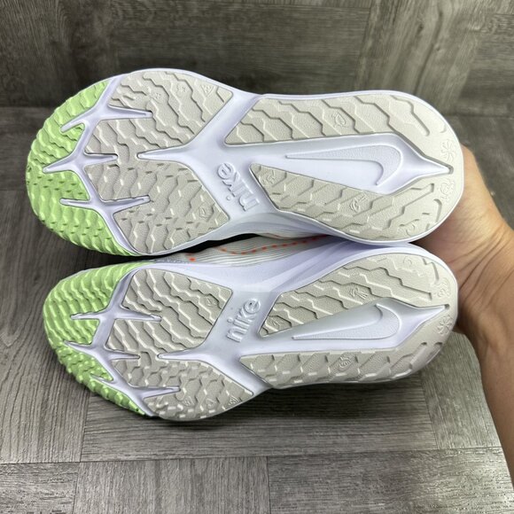 Nike Star Runner 4 Kids size 13 White Multicolored Lightweight Shoes - Picture 7 of 8